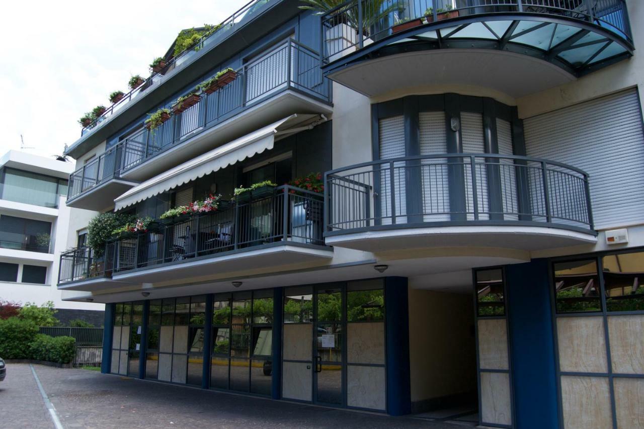 Riva Celeste Esterno foto